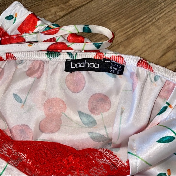 SOLD 💕NEW Boohoo Satin Cherry Sleep Set - Picture 8 of 16